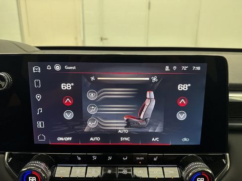 New 2025 GMC Canyon Elevation w/ Convenience Package image 33