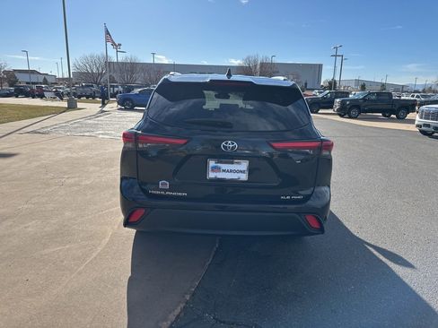 Used 2023 Toyota Highlander L image 35