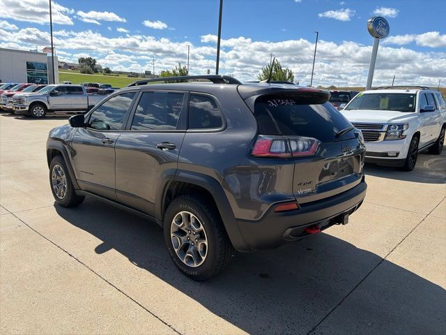 Used 2022 Jeep Cherokee Trailhawk w/ Trailer Tow Group AWD/4WD image 3