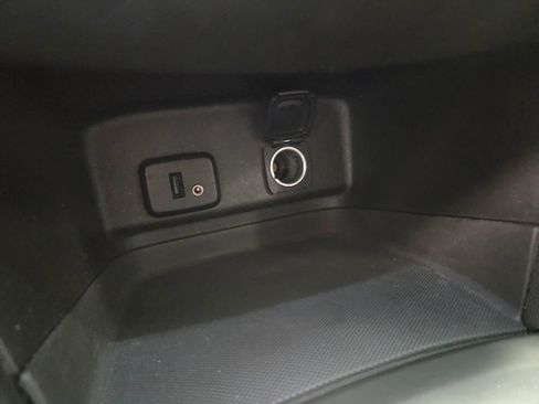 Used 2018 Chevrolet Equinox LT image 33