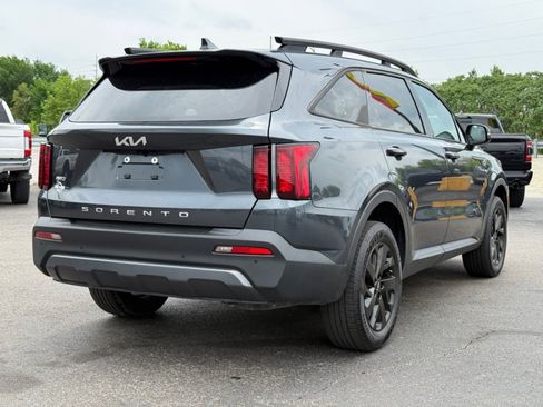 Used 2022 Kia Sorento S AWD/4WD image 8