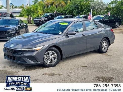 Certified 2024 Hyundai Elantra SE FWD image 1