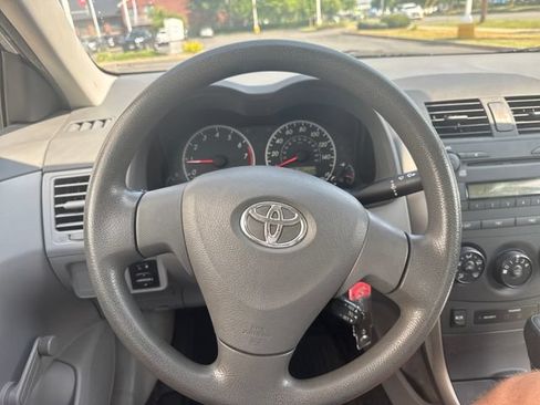 Used 2009 Toyota Corolla FWD image 16