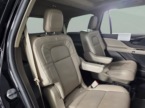 Used 2024 Lincoln Aviator Reserve w/ Elements Package Plus image 30