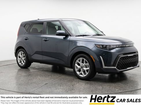 Used 2025 Kia Soul LX w/ LX Technology Package FWD image 1