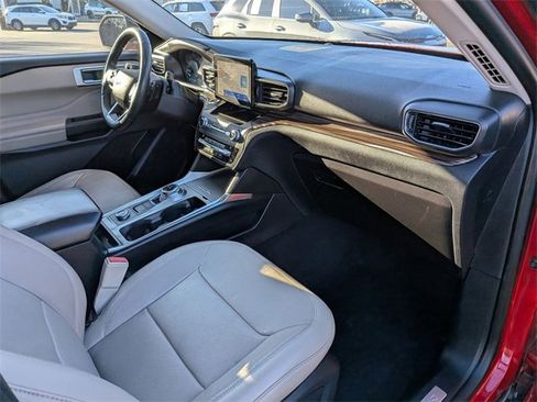 Used 2020 Ford Explorer Limited w/ Class III Trailer Tow Package image 37