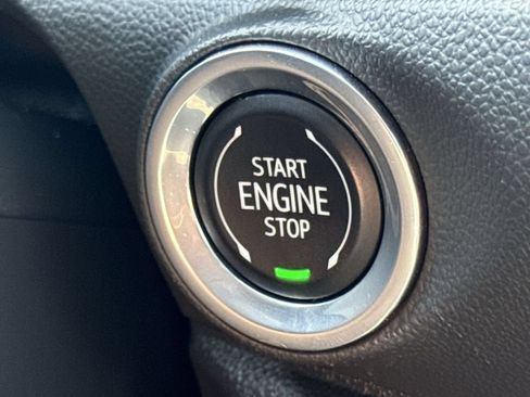 Certified 2023 Buick Encore GX Essence FWD image 20
