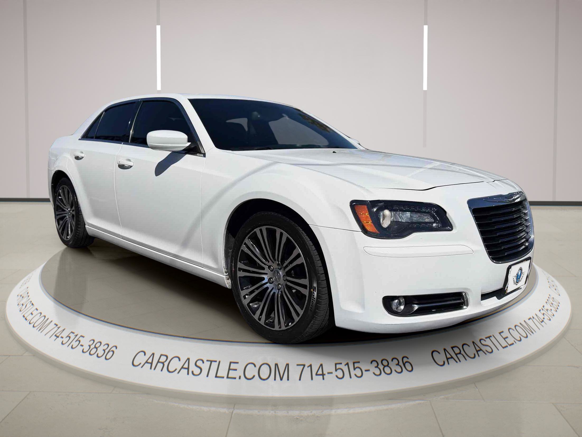 Used 2013 Chrysler 300 S RWD image 7