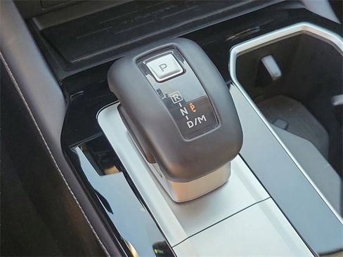 Used 2025 Mitsubishi Outlander SE image 28