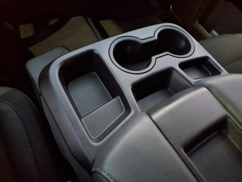 Used 2024 Chevrolet Silverado 1500 LT image 25