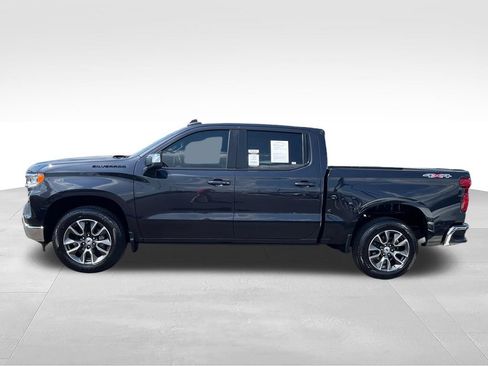 Used 2024 Chevrolet Silverado 1500 LT AWD/4WD image 2