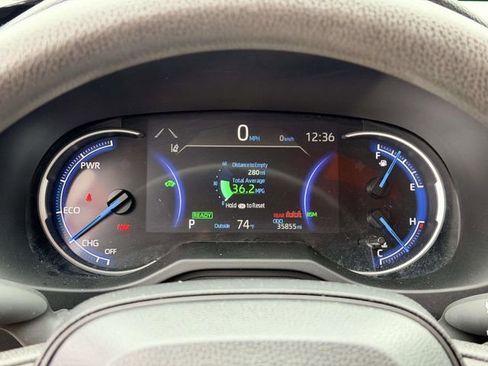 Used 2025 Toyota RAV4 XLE AWD/4WD image 23
