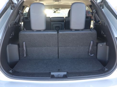 Used 2025 Mitsubishi Outlander SE image 28