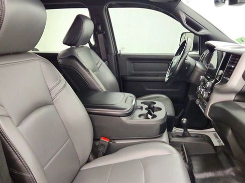 Used 2022 RAM 2500 Tradesman w/ Chrome Appearance Group AWD/4WD image 25
