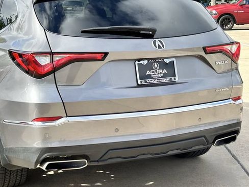 Used 2022 Acura MDX SH-AWD w/ Advance Package image 6