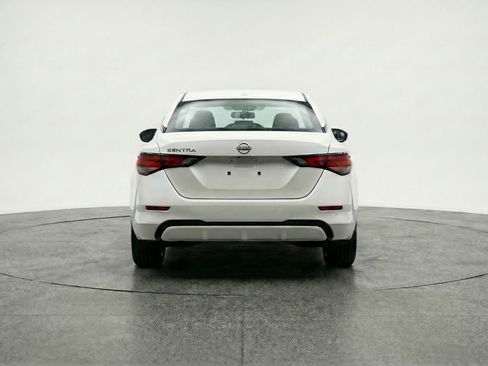 Used 2025 Nissan Sentra SV image 7