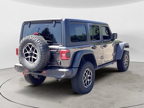 Certified 2025 Jeep Wrangler Unlimited Rubicon AWD/4WD image 5