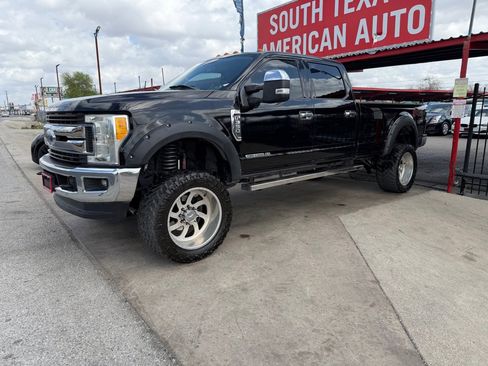 Used 2017 Ford F350 XLT image 2