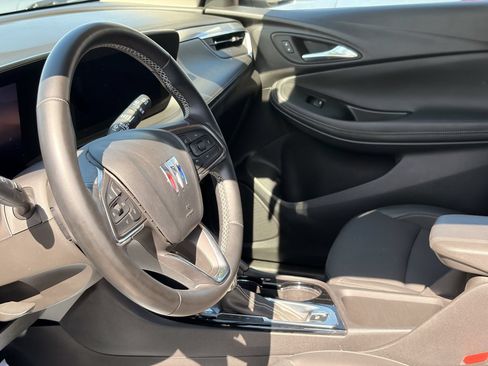 Used 2024 Buick Encore GX Preferred w/ Comfort Package FWD image 17