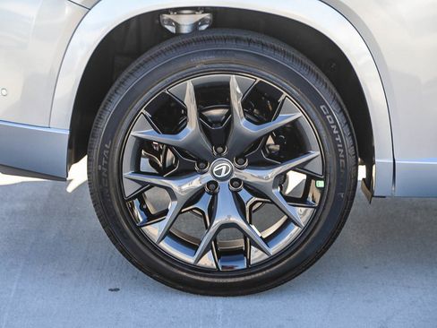 New 2026 Lexus TX 500h AWD image 11