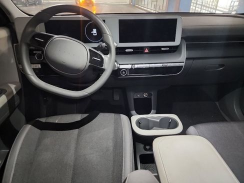 Used 2024 Hyundai Ioniq 5 SEL RWD image 5