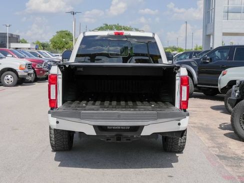 Used 2022 Ford F250 King Ranch w/ King Ranch Ultimate Package AWD/4WD image 10