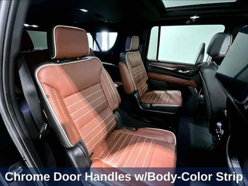 Used 2023 GMC Yukon XL Denali Ultimate AWD/4WD image 34