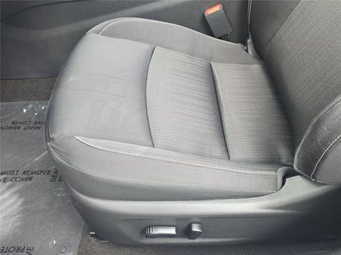Used 2022 Nissan Altima 2.5 SV AWD/4WD image 17