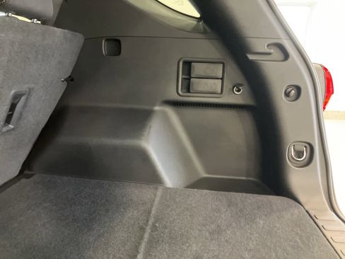 Used 2022 Chevrolet Equinox LT image 30