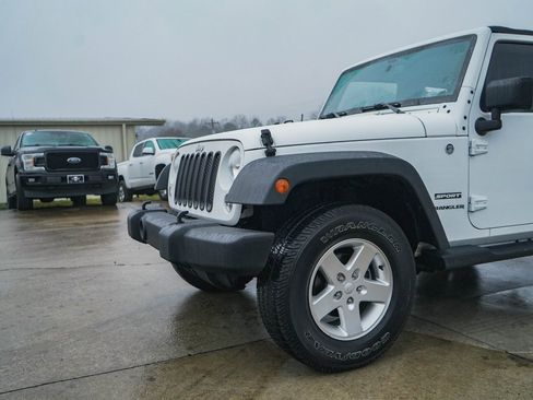 Used 2015 Jeep Wrangler Sport w/ Quick Order Package 24S image 24
