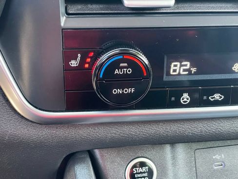 Certified 2023 Nissan Rogue SV w/ SV Premium B Package AWD/4WD image 23