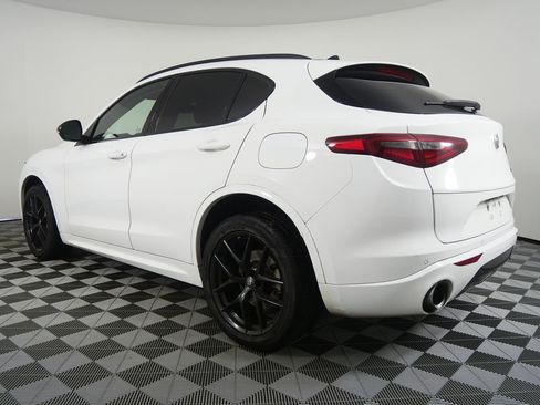 Used 2021 Alfa Romeo Stelvio Sprint w/ Nero Edizione image 5