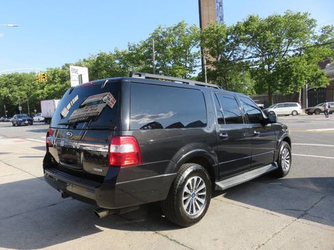 Used 2015 Ford Expedition EL XLT image 3