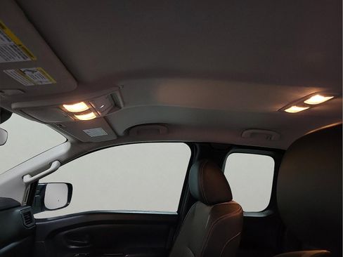 Used 2020 Nissan Titan S w/ S Utility Package image 13