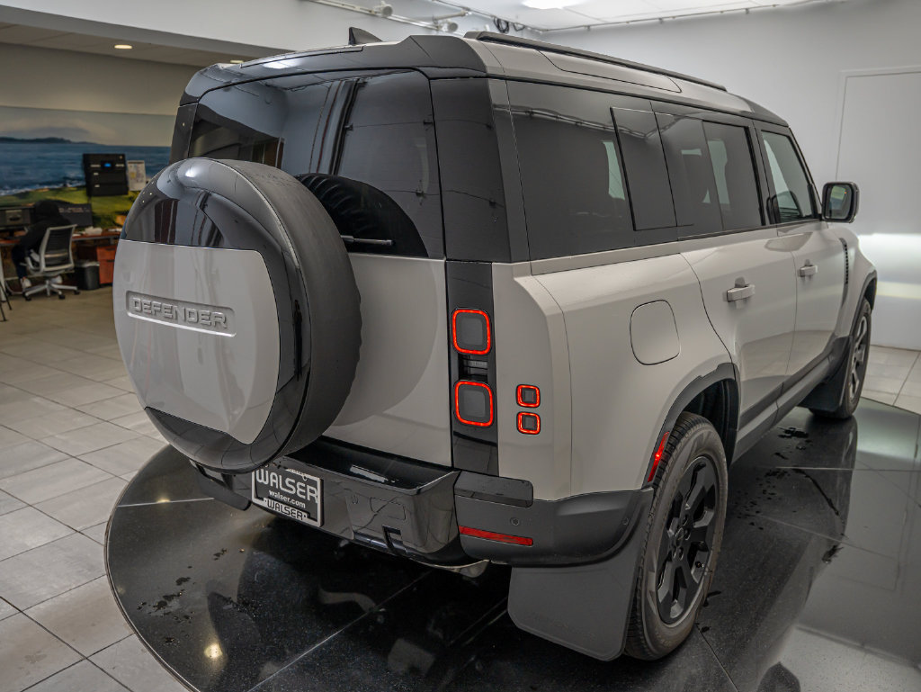 New 2026 Land Rover Defender 110 S AWD/4WD image 15