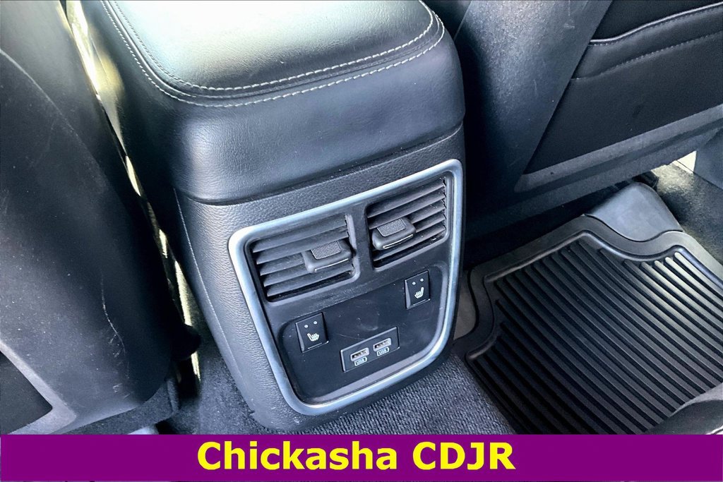 Used 2022 Dodge Charger R/T w/ Plus Group RWD image 9