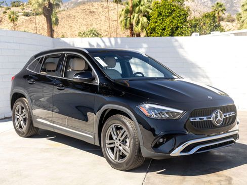 Used 2026 Mercedes-Benz GLA 250 image 2