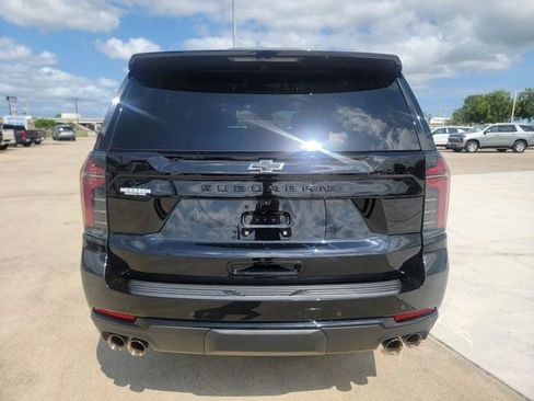 Used 2025 Chevrolet Suburban Z71 AWD/4WD image 6