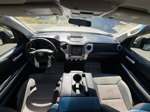 Used 2014 Toyota Tundra SR image 15