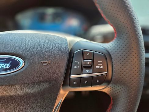 Used 2024 Ford Escape ST-Line Elite AWD/4WD image 19