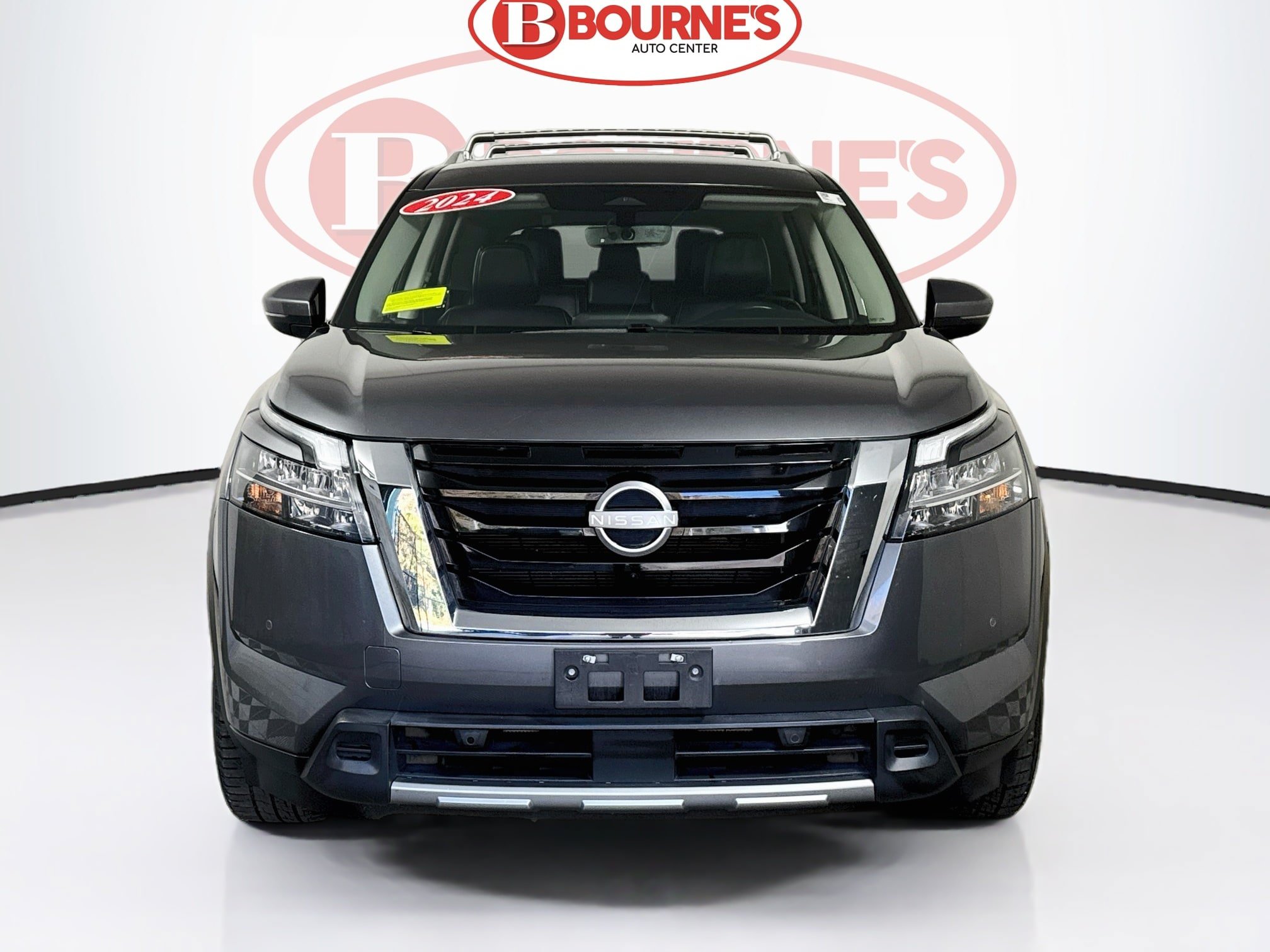 Used 2024 Nissan Pathfinder SL AWD/4WD image 5