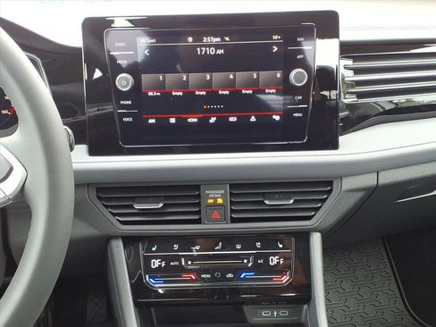 New 2025 Volkswagen Jetta SEL image 12