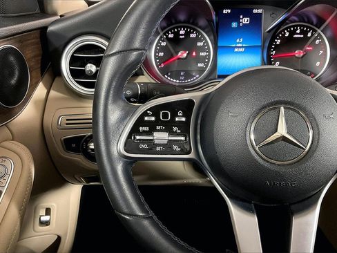 Used 2019 Mercedes-Benz C 300 Sedan image 18
