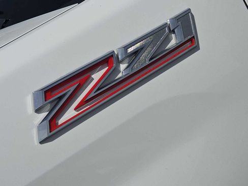 Certified 2024 Chevrolet Silverado 2500 LTZ w/ LTZ Premium Package AWD/4WD image 10