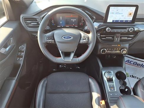 Used 2024 Ford Escape ST-Line image 9
