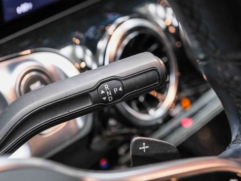 Certified 2022 Mercedes-Benz GLB 250 image 18