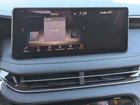 New 2025 INFINITI QX60 Pure image 17