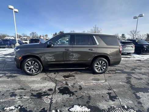 Used 2021 Chevrolet Tahoe LT w/ LT Signature Package image 2