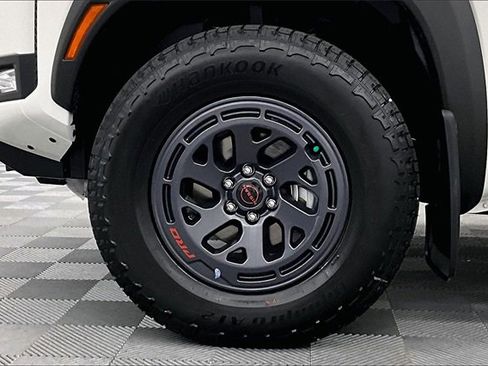 New 2025 Nissan Frontier PRO-4X w/ Pro Premium Package image 11