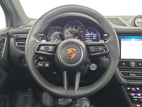 Certified 2026 Porsche Macan AWD/4WD image 14